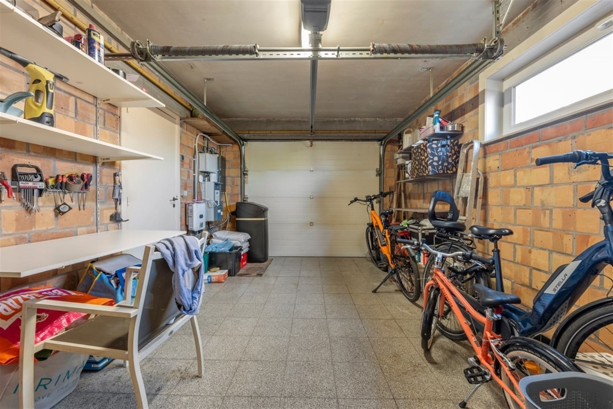 GEZELLIGE GEZINSWONING MET GARAGE OP EEN TOPLOCATIE IN ZEPPEREN  foto 7