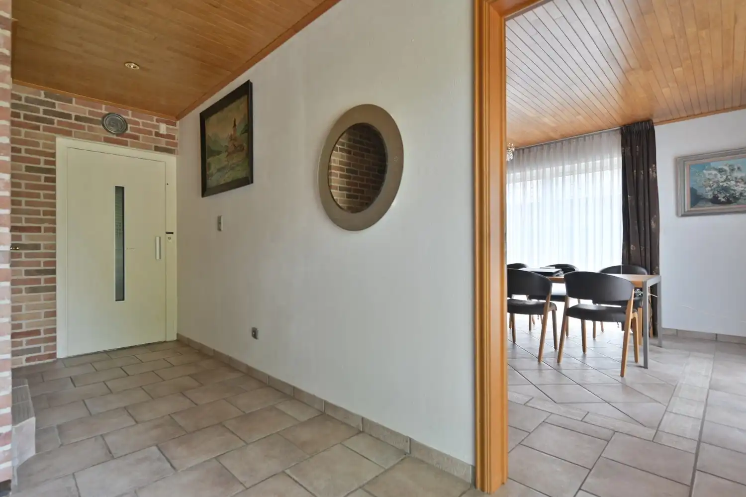 Halfvrijstaande woning met lift en zonnepanelen, zeer mooi gelegen aan de bosrand van Lanaken foto 11