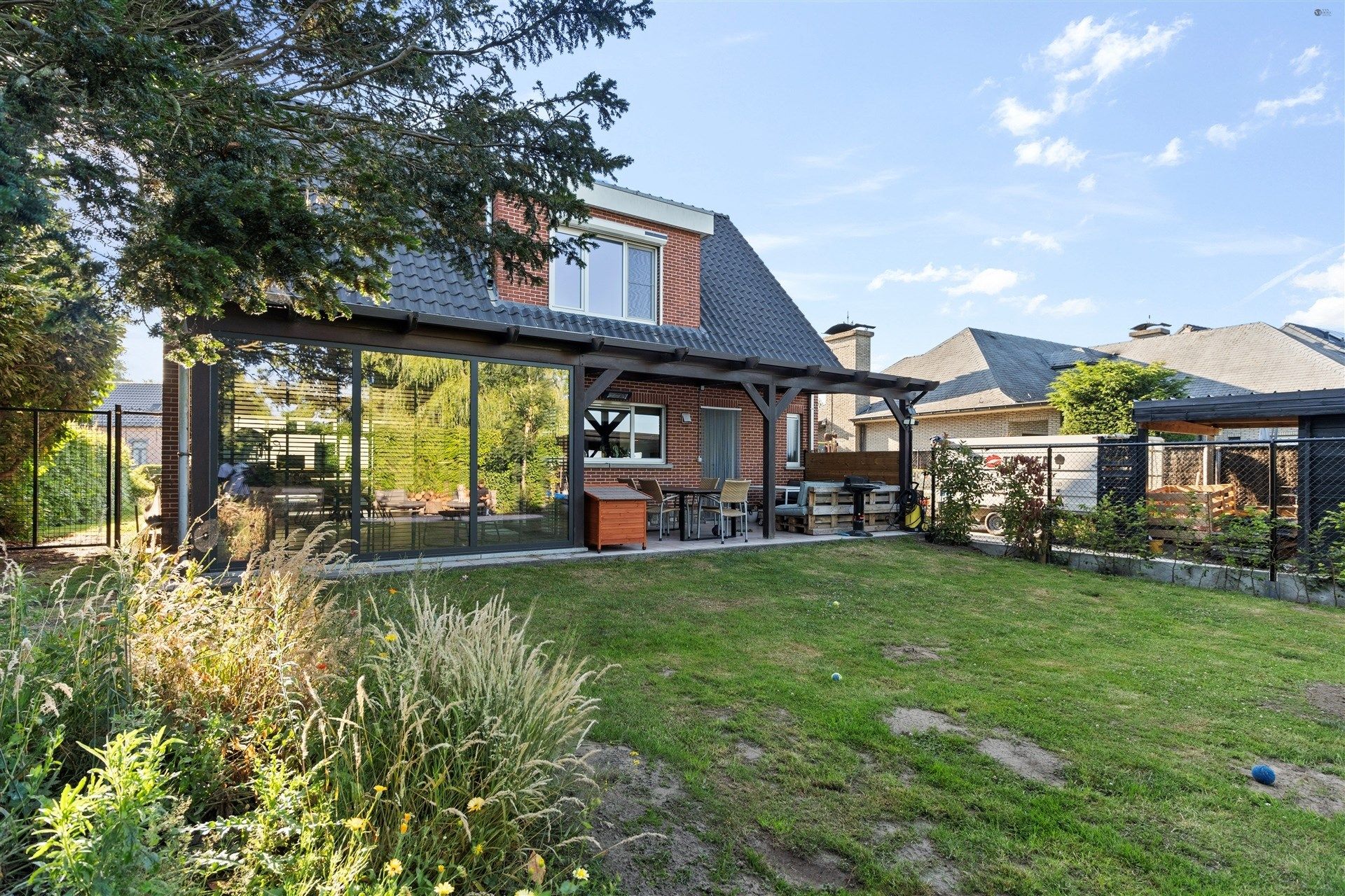 Energievriendelijke open bebouwing op brede grond van 807m² foto 2