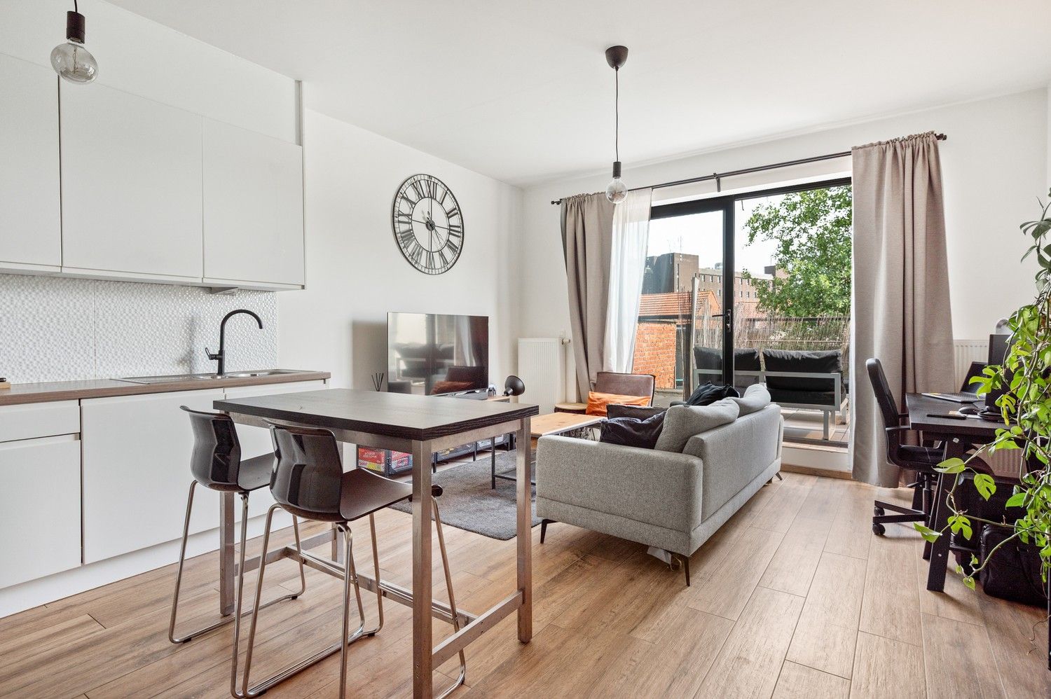 1 slaapkamer appartement met terras in Deurne! foto 5