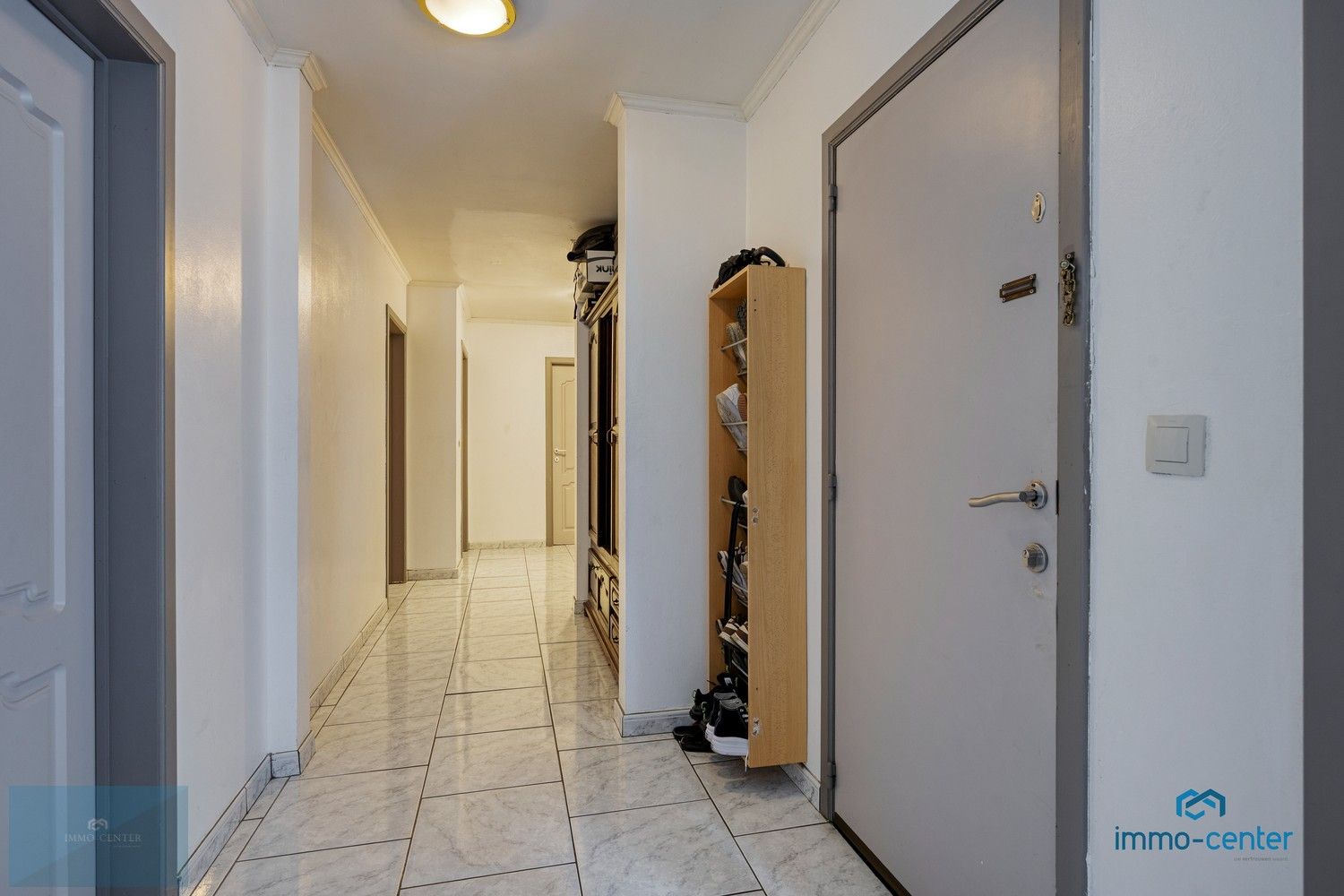 Lichtrijk en Instapklaar Appartement (150 m²) met 3 Slaapkamers en 2 Ondergrondse Parkeerplaatsen in Genk foto 14