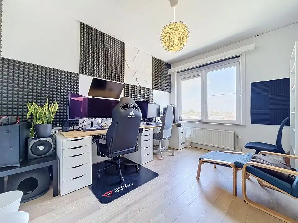 Lichtrijk en instapklaar 3-slaapkamerappartement (106 m²) met garage en gunstig EPC (B) op toplocatie in Wilrijk! foto 20