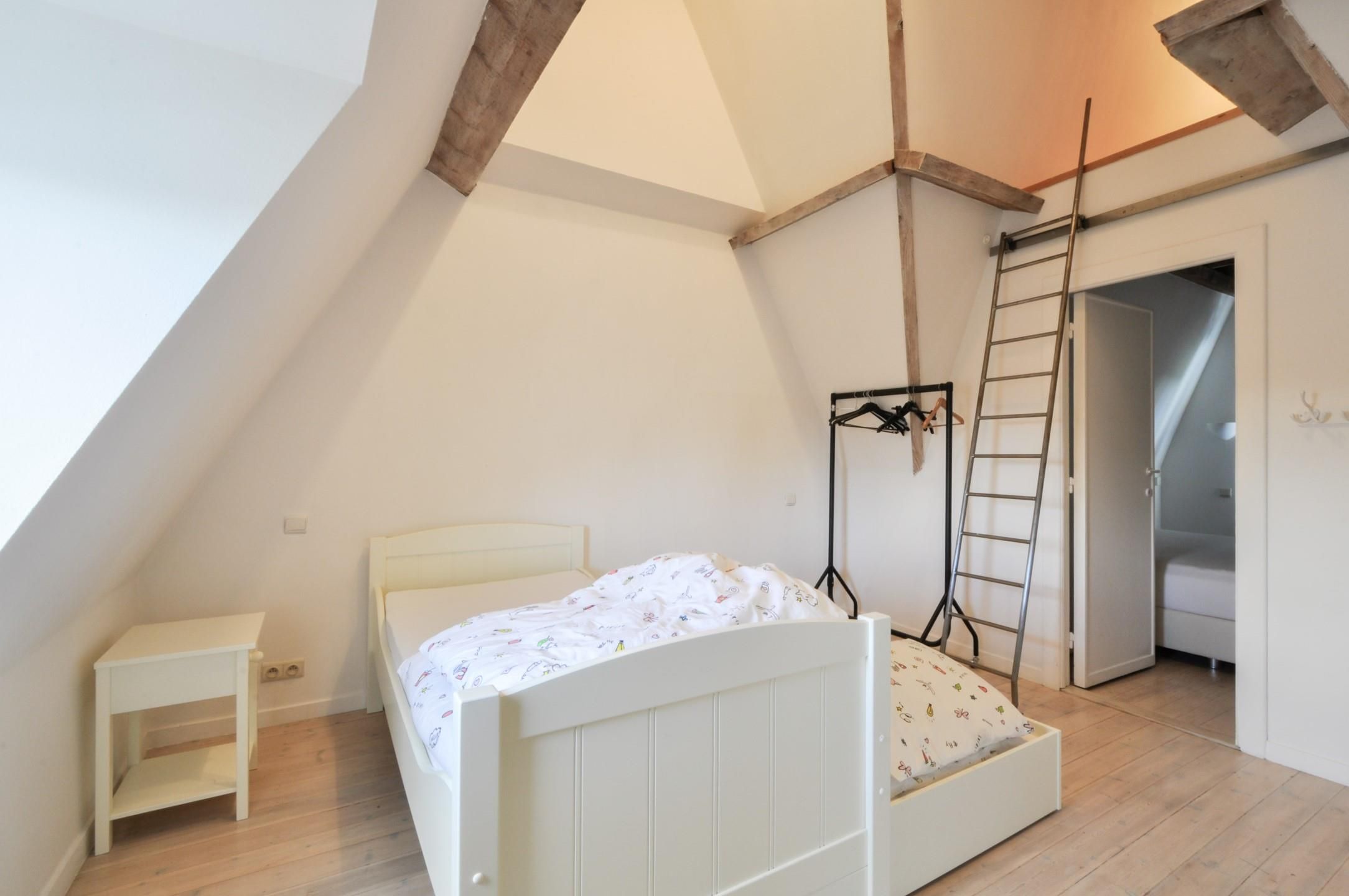 Charmante koppelvilla, gelegen op de Zoutelaan... foto 14