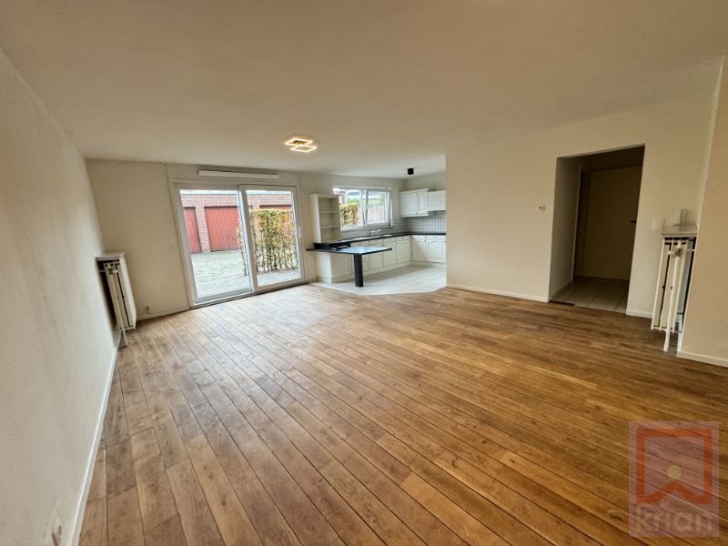 Gelijkvloers appartement met 3 slaapkamers, garage en terras. foto 11