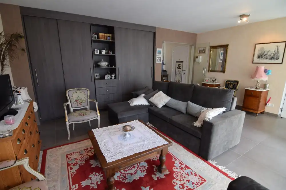 Zonnig appartement met 2 slaapkamers en volledig ingericht in het hart van Blankenberge - Perfect voor een comfortabel verblijf! foto 3