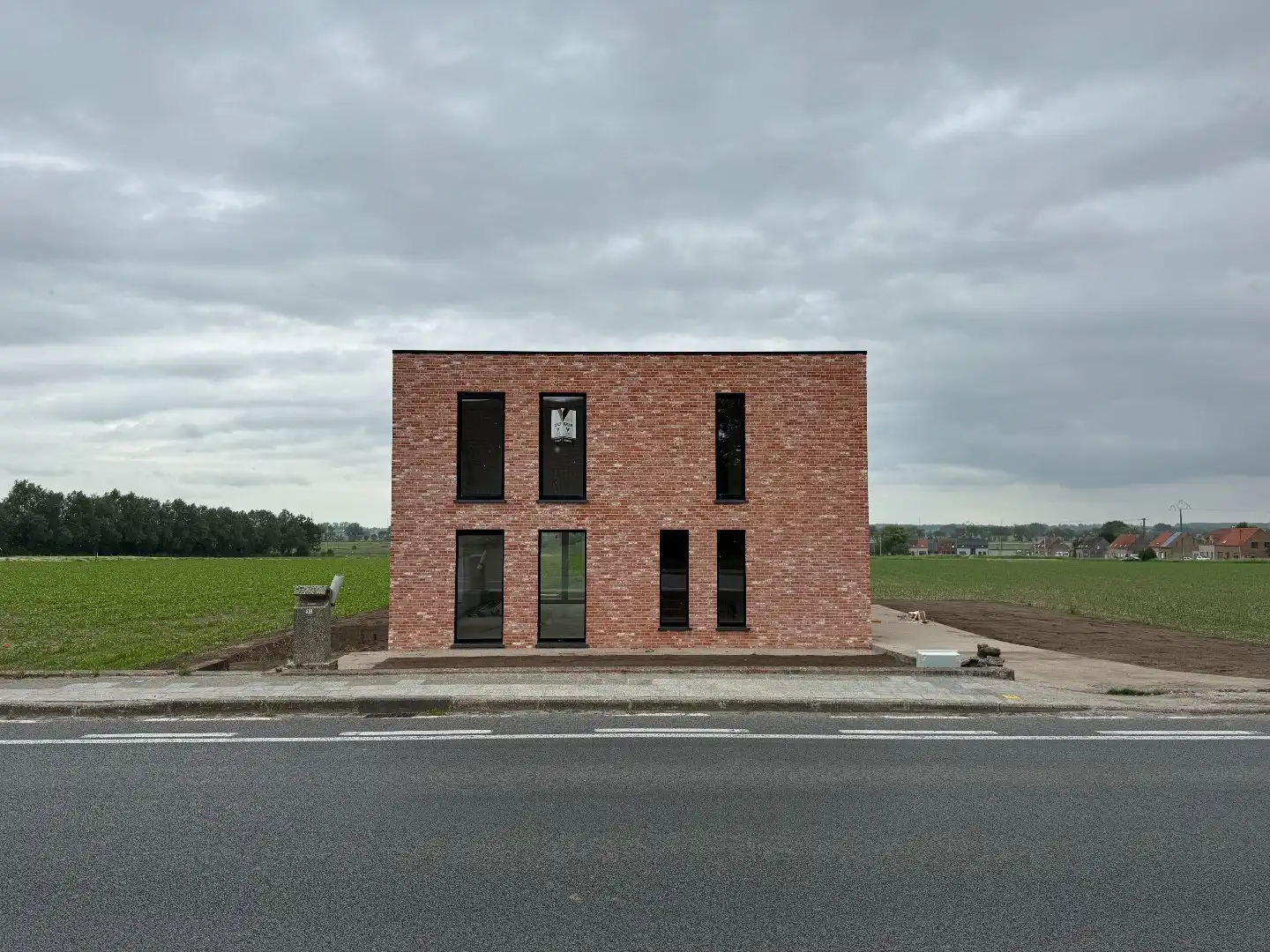 Nieuwbouwwoning met 4 slaapkamers, carport en tuin foto 17