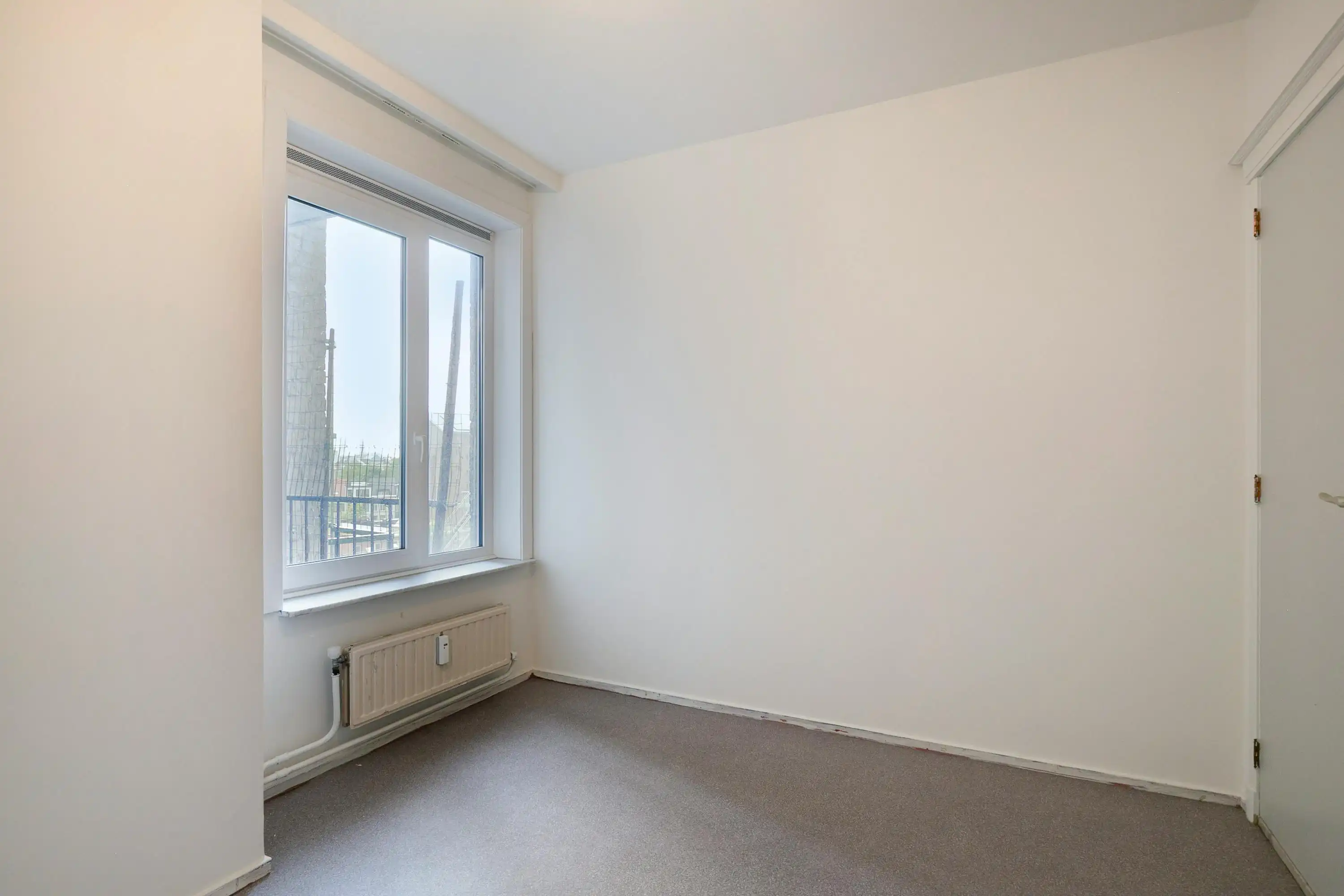 Drie slaapkamer appartement van 118 m² te koop in Borgerhout foto 14