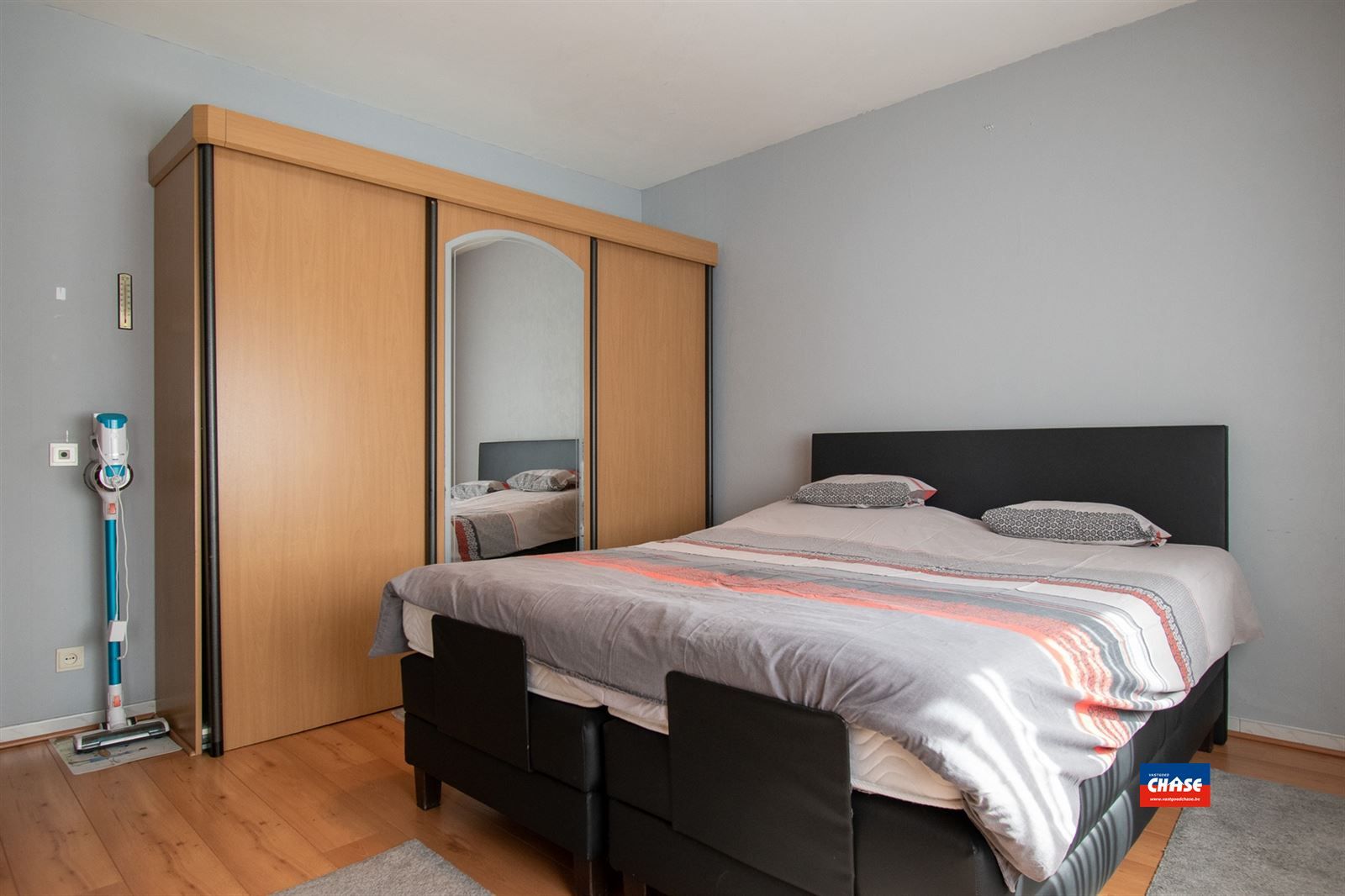 Gelijkvloersappartement met 2 slaapkamers, groot terras en autostaanplaats foto 8