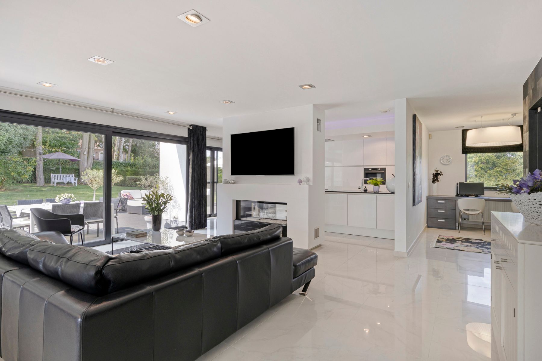 Prachtige moderne, energiezuinige villa in het groene Dworp foto 4