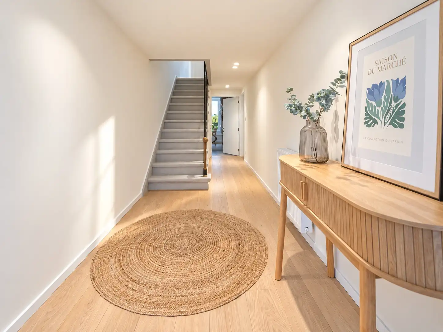 Uitmuntend gelegen gerenoveerde woning ! foto 3
