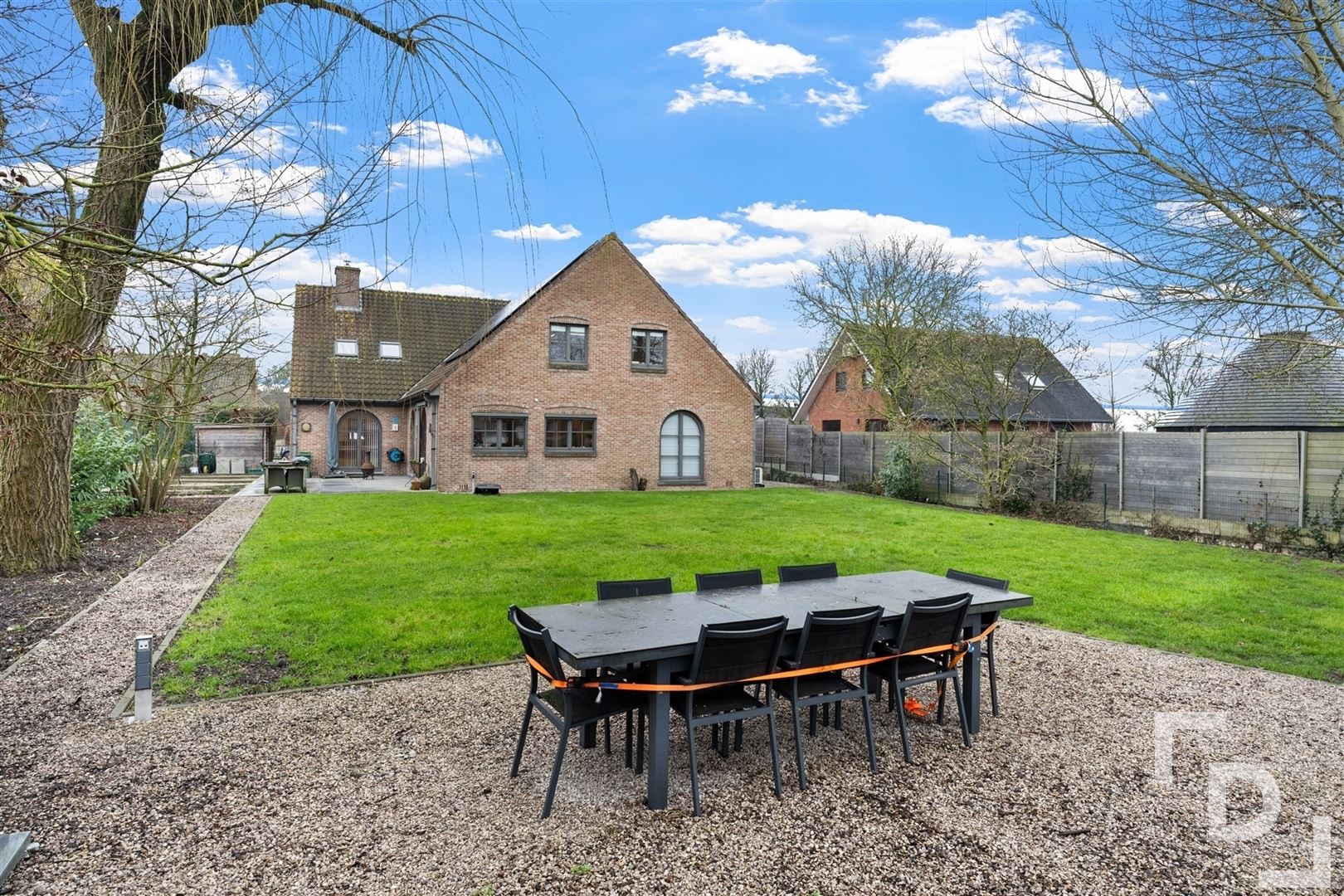 Ruime en energiezuinige villa te koop in Poperinge foto 14