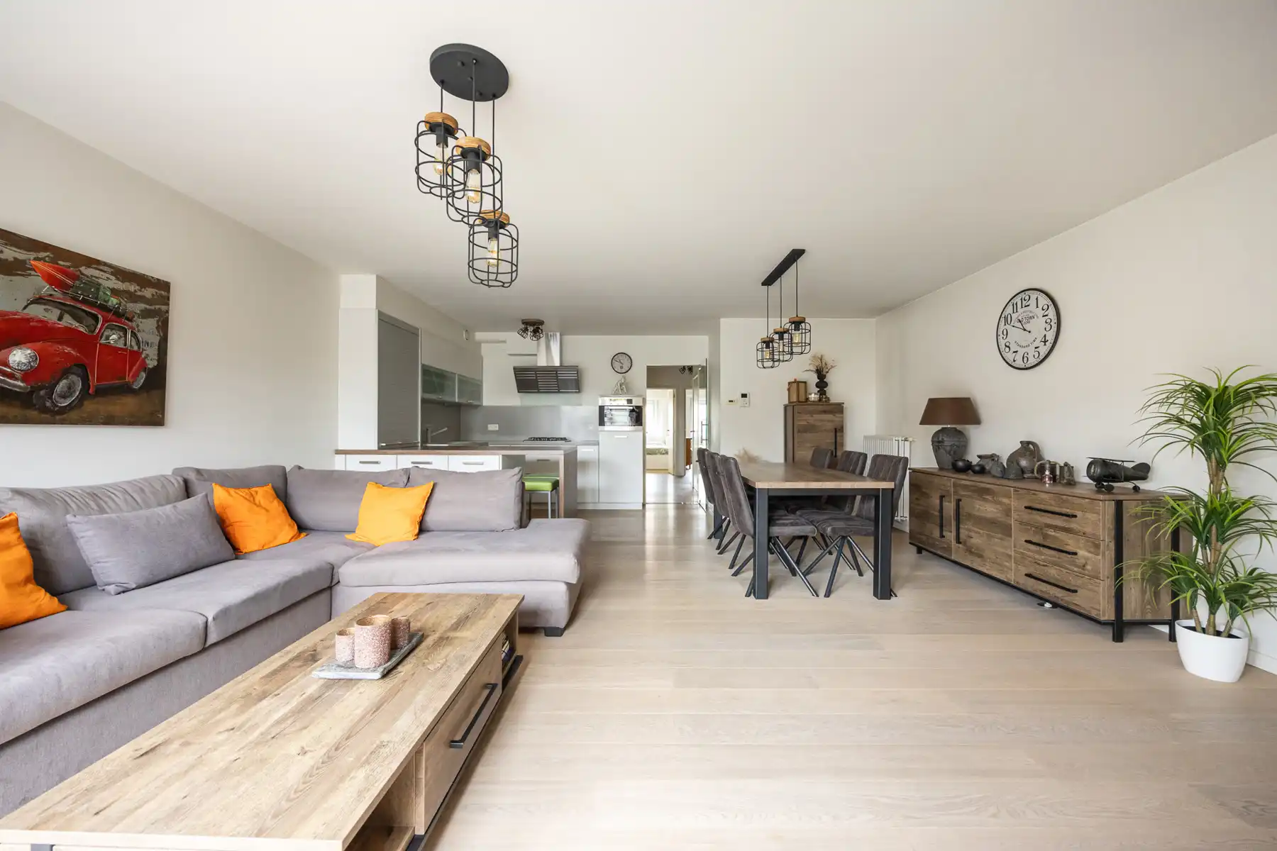 Gelijkvloers appartement met 2 slaapkamers, tuin en autostaanplaats.  foto 6