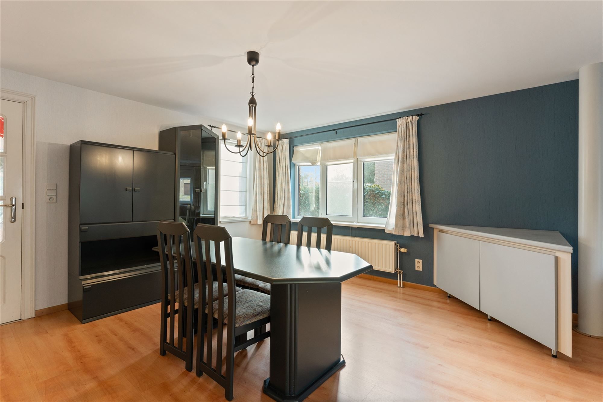 GOED ONDERHOUDEN WONING MET 2 SLAAPKAMERS RUSTIG GELEGEN OP EEN PERCEEL VAN 4A27CA TE LEOPOLDSBURG foto 7