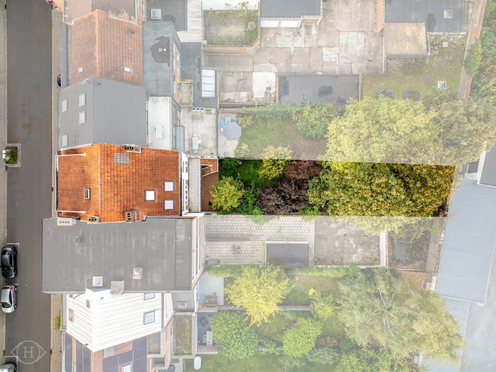 Lichtrijke, te renoveren herenwoning met epc B foto 47