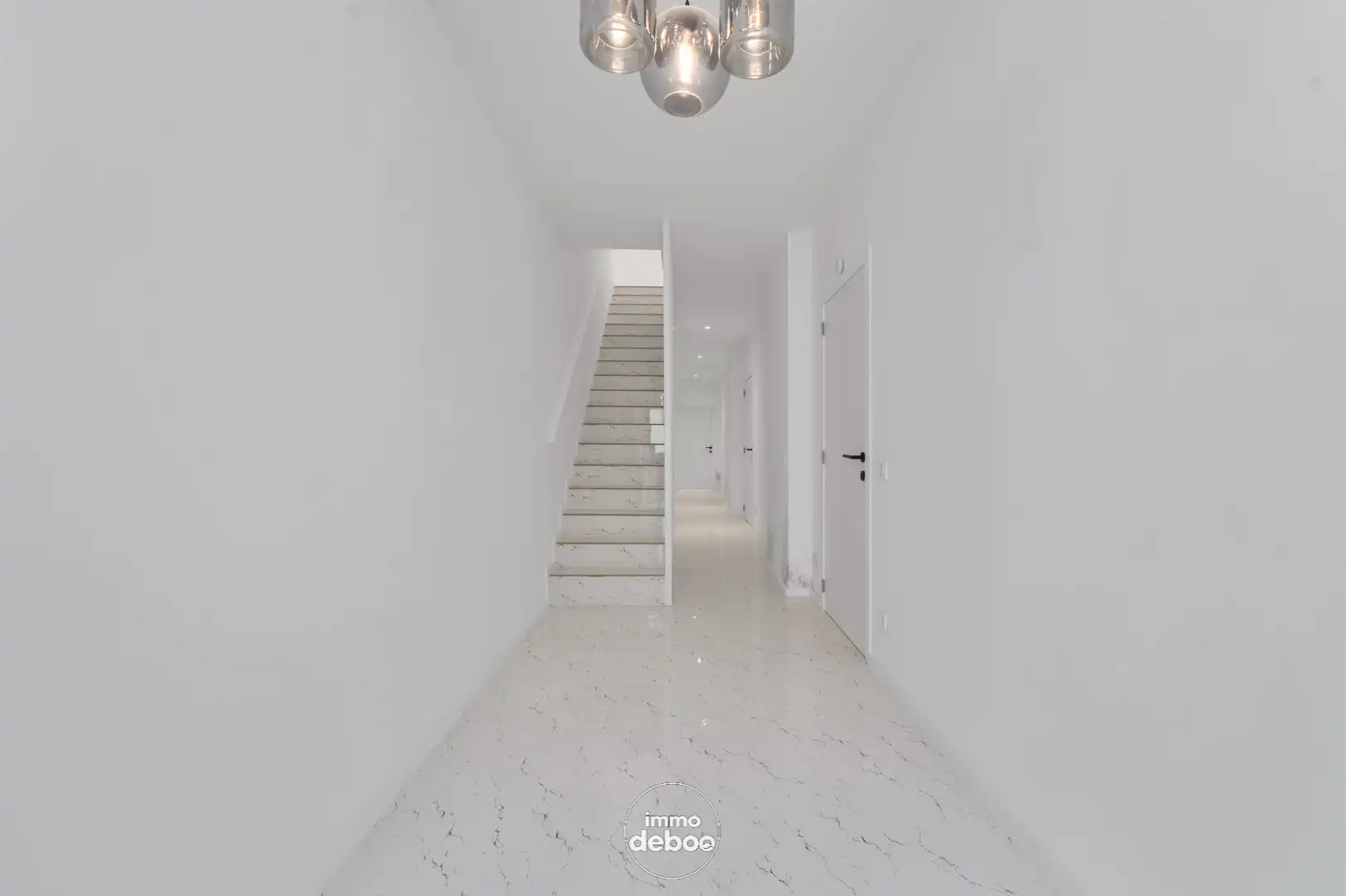 Instapklare bel-etagewoning van 260 m², volledig gerenoveerd in 2024, EPC B en zuidgerichte tuin nabij centrum en zee foto 16