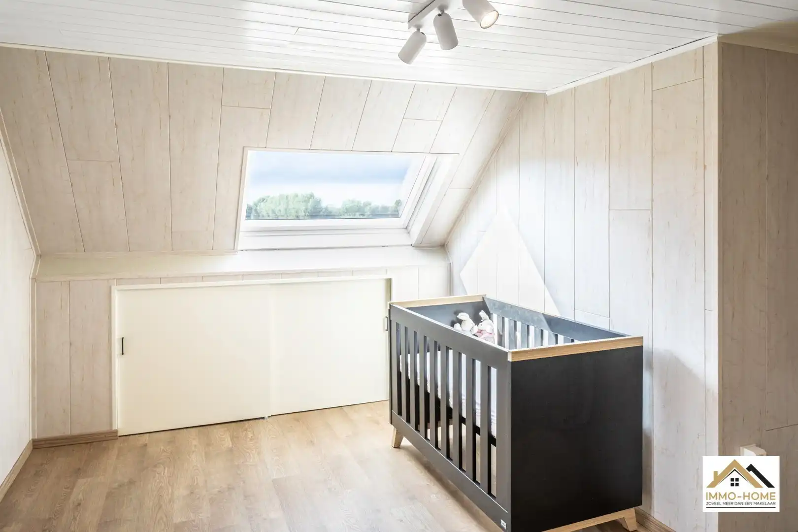 Halfopen bebouwing nabij centrum Wachtebeke foto 16