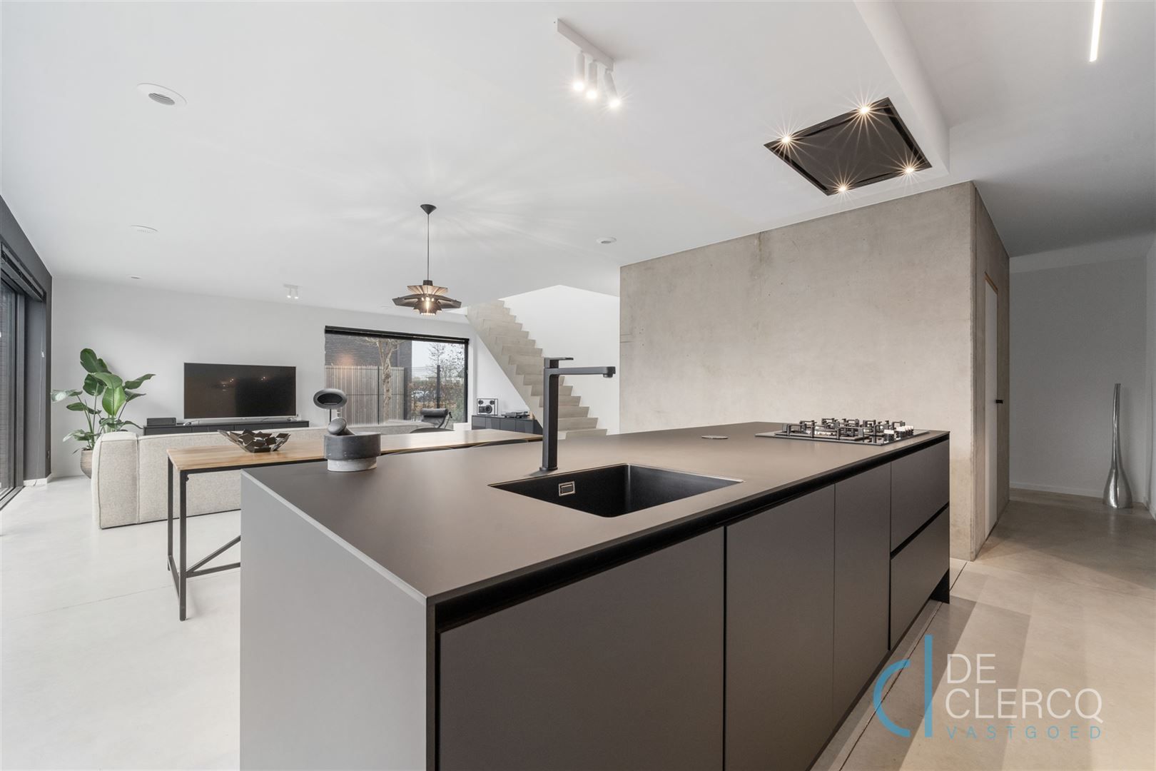 Prachtige villa met mooie tuin te koop in Lochristi!  foto 6