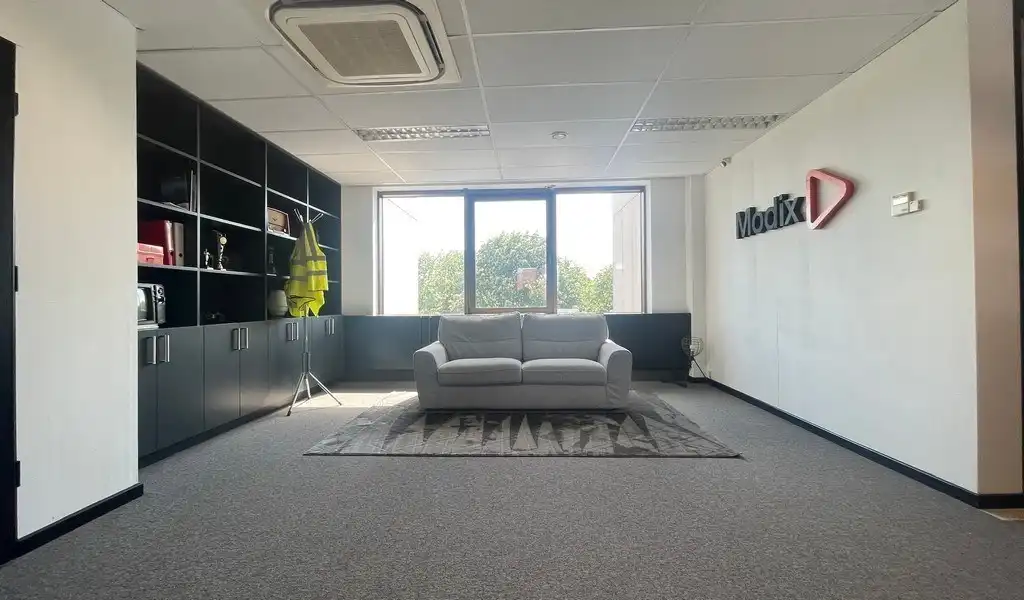 Kantoorruimte te huur in Regent Building in Berchem foto 20