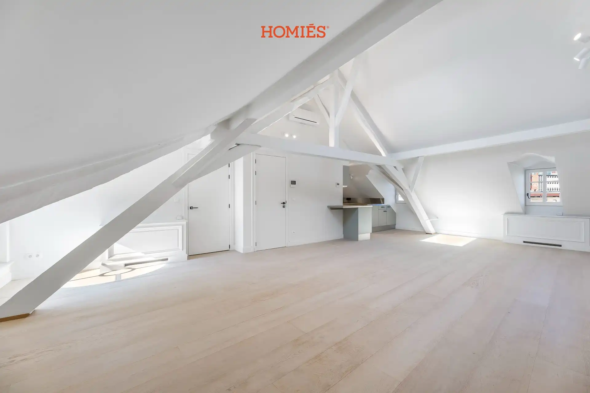 Exclusieve loft in historisch pand in hartje Leuven foto 2