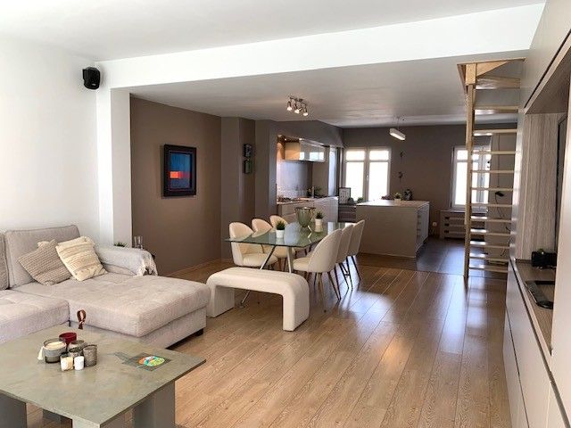 Instapklaar duplexappartement te Aalst foto 3