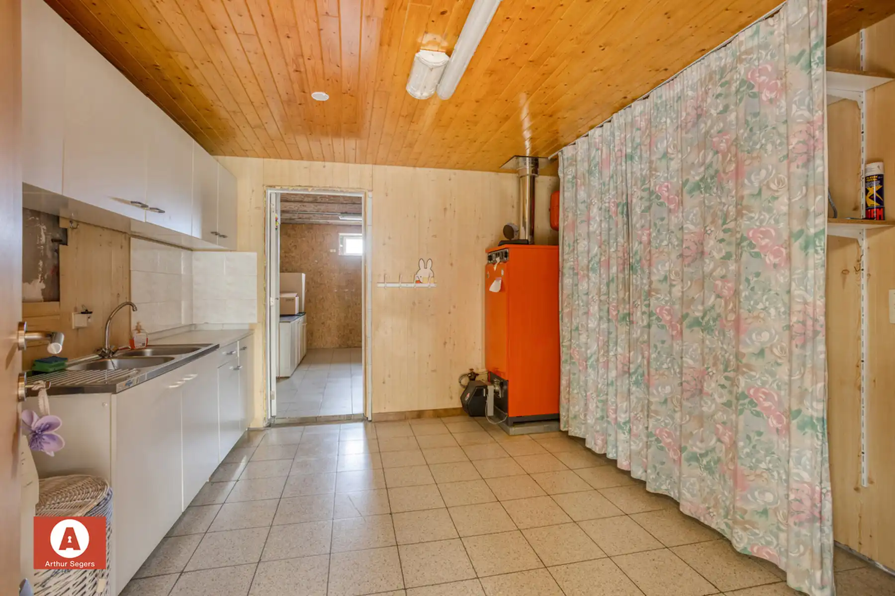 Instapklare HOB met oprit & dubbele garage met zolder. foto 16