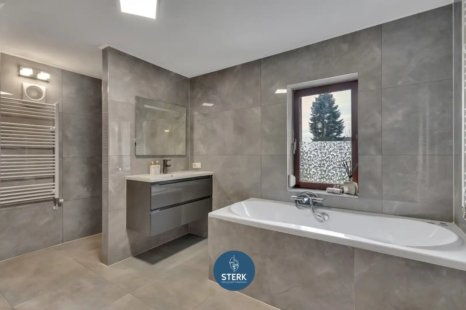 UITZONDERLIJKE WONING MET VEEL POTENTIEEL OP EEN PERCEEL VAN CIRCA 30 ARE ! foto 16