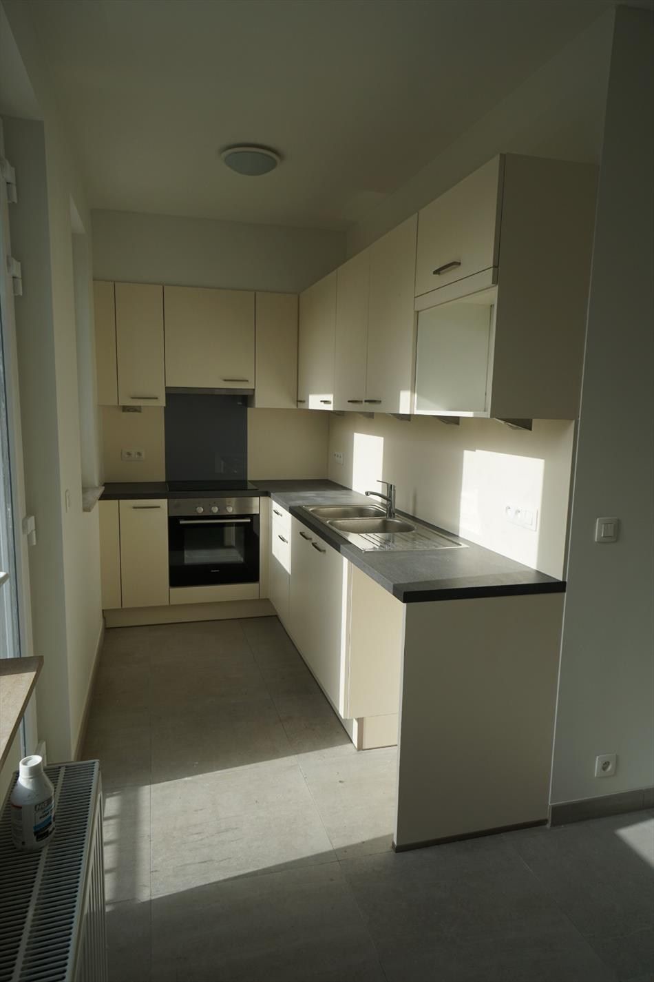 Woning met 3 slaapkamers + ruime garage foto 11