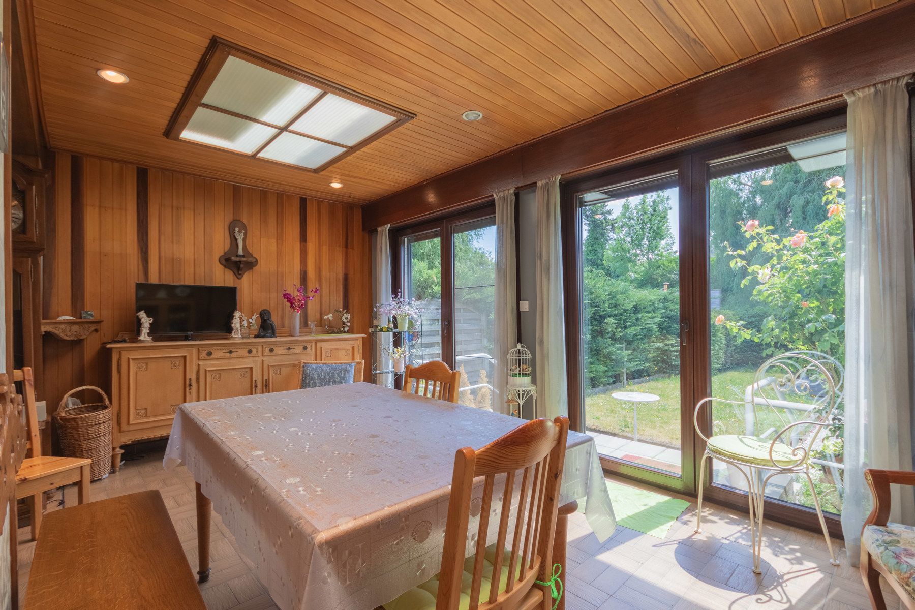 Rustig gelegen woning met tuin foto 8