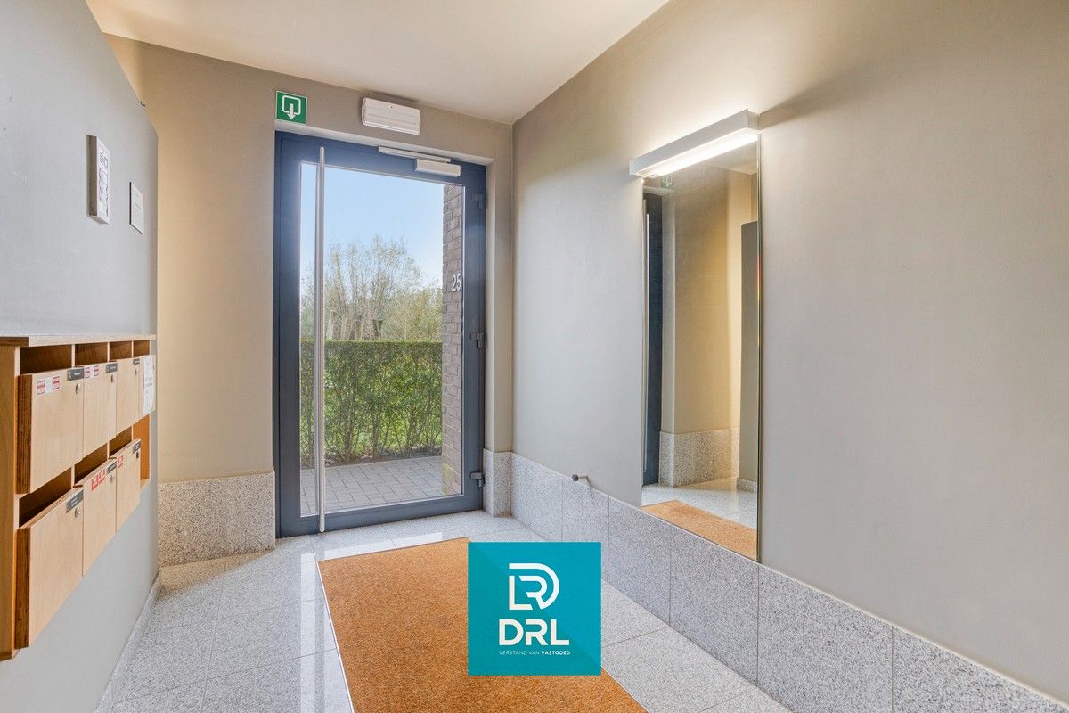 LICHTRIJK APPARTEMENT te BRUGGE (Damse Vaart) foto 4