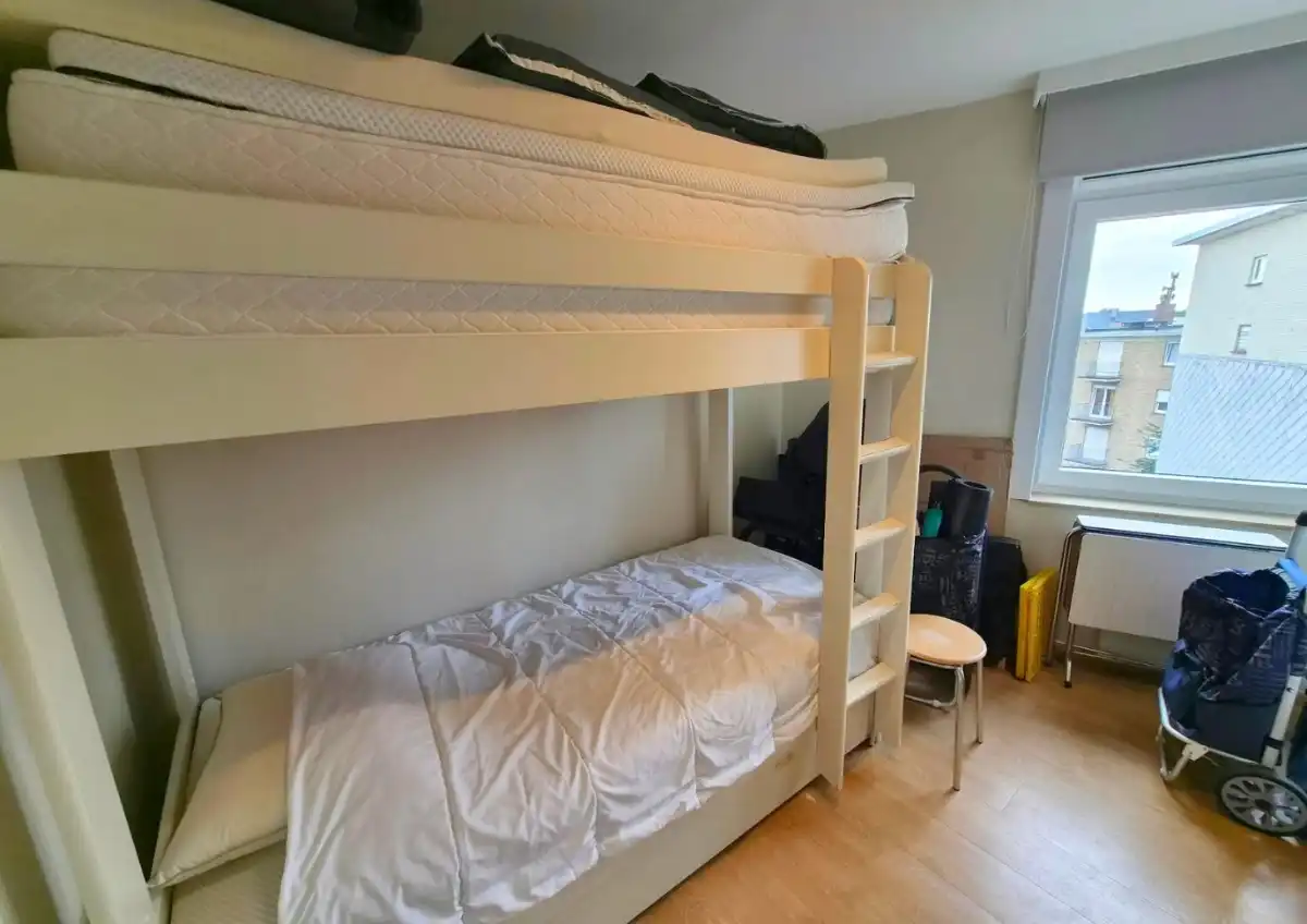 HOEKAPPARTEMENT MET ZIJDELINGS ZEEZICHT TE KOOP TE DE PANNE foto 14