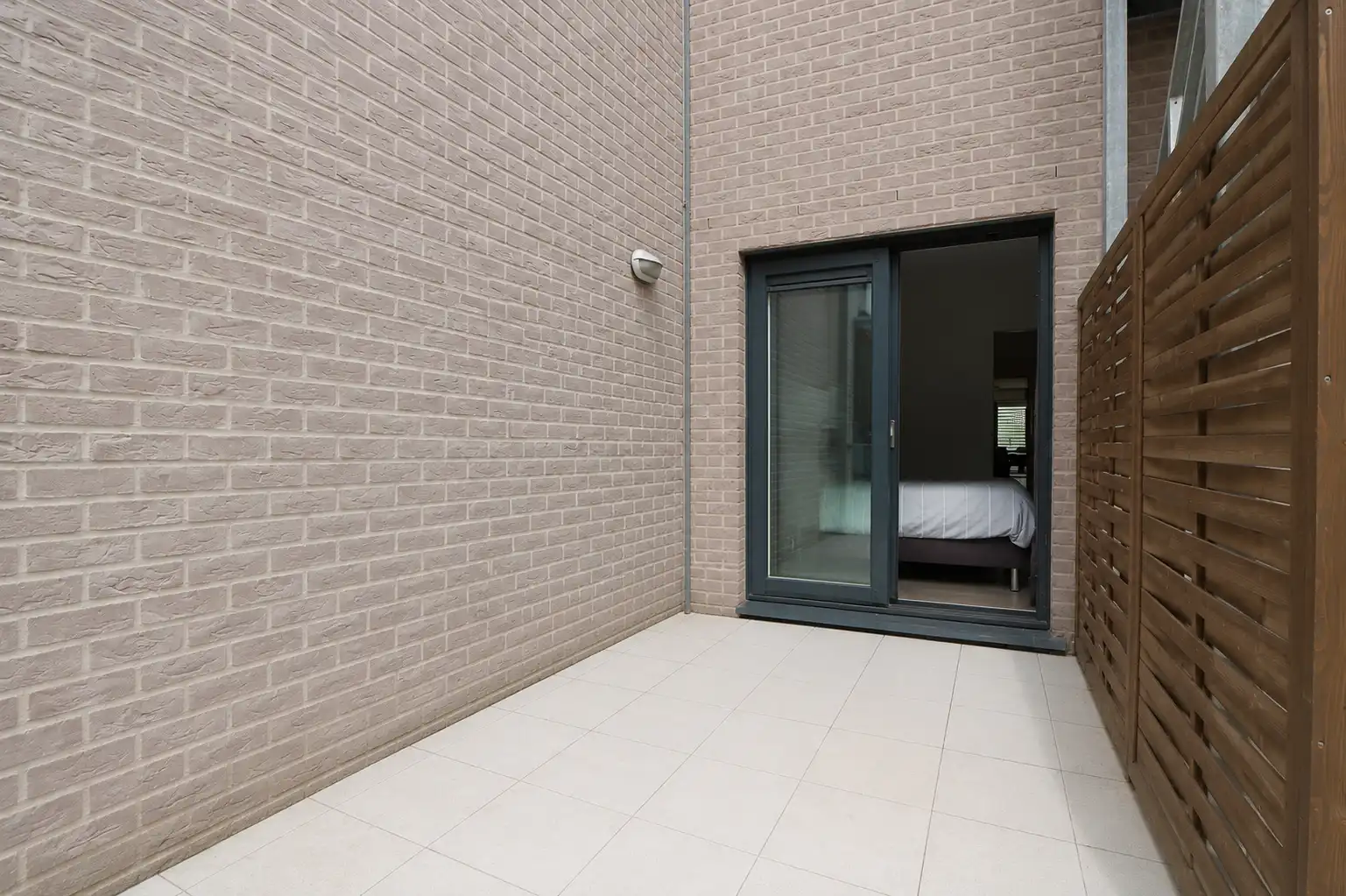 Recent (2011) gelijkvloersappartement met groot terras, gelegen op de Zeedijk. foto 10