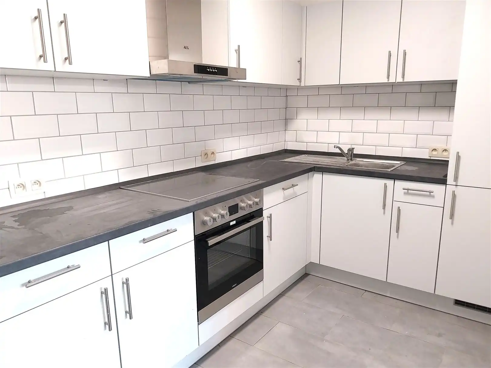 TE HUUR: Gelijkvloers appartement met één slaapkamer te Beringen! foto 4