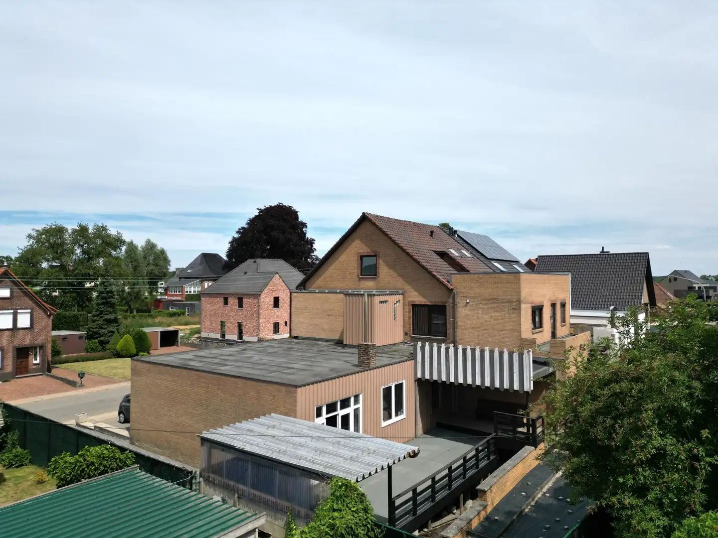 TE KOOP: HANDELSHUIS TE DILSEN-STOKKEM foto 2