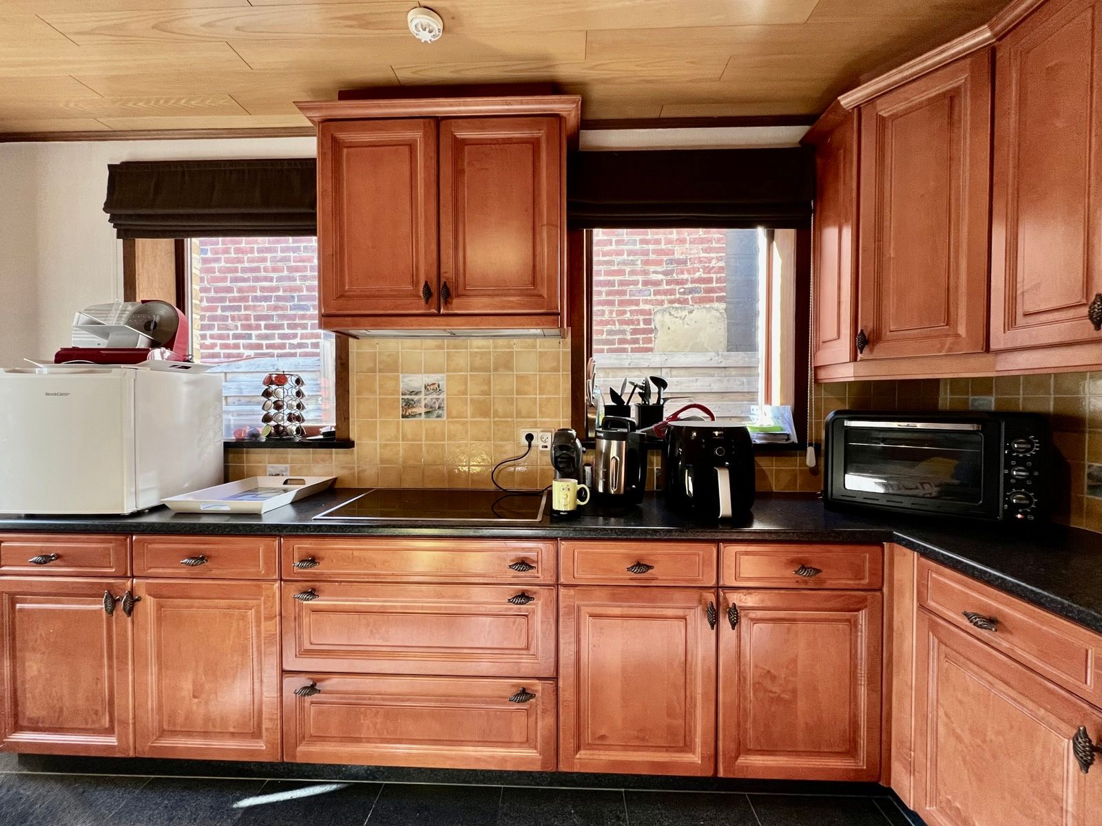 Solide woning met zeer gunstige ligging. foto 9