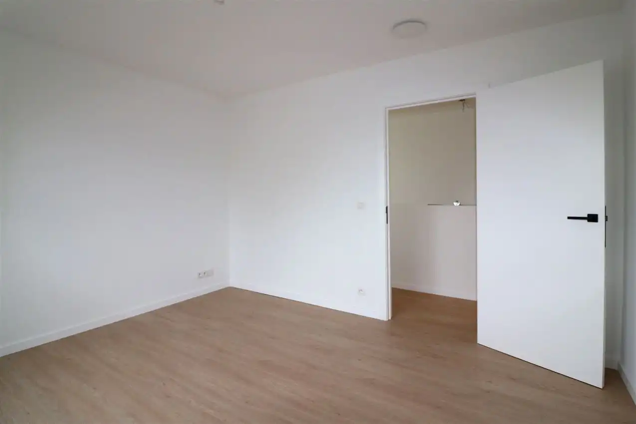 Vernieuwbouw op toplocatie, 3 slpk, tuin en garage foto 14