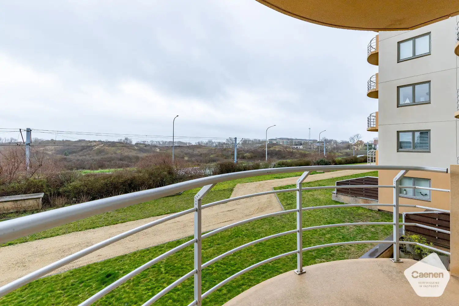 Zuid-west gericht met 2 slaapkamers en zicht op de duinen foto 12