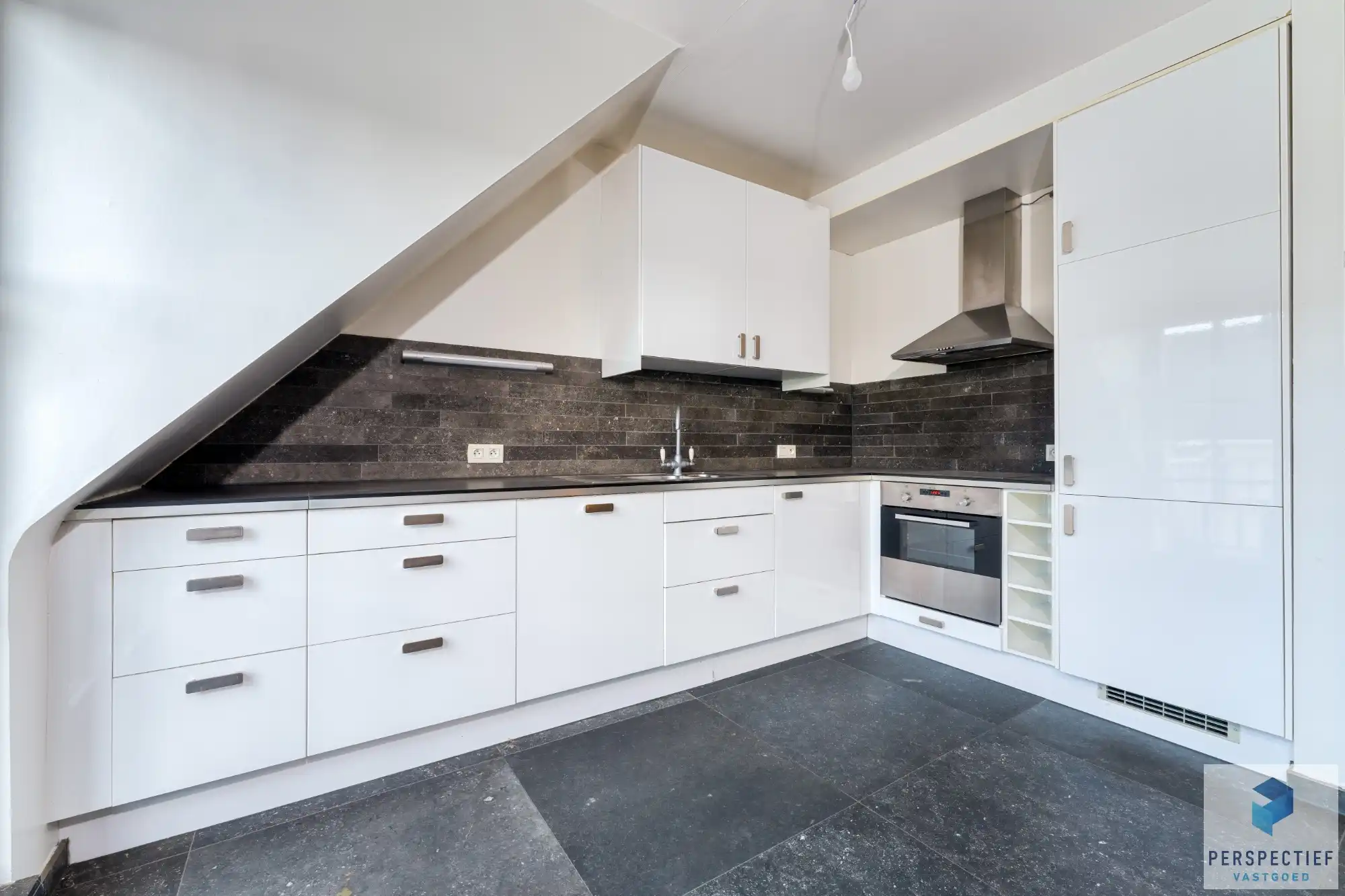 Ruim en modern woonappartement (bouwjaar 2020) met 2 slaapkamers en terras. foto 3