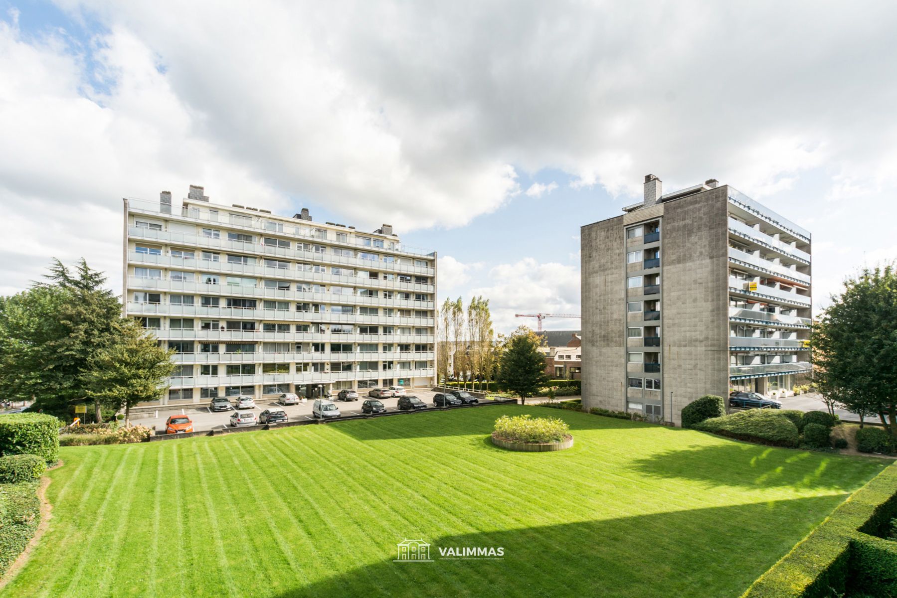 Verzorgd en instapklaar appartement met 2 terrassen & kelder foto 12