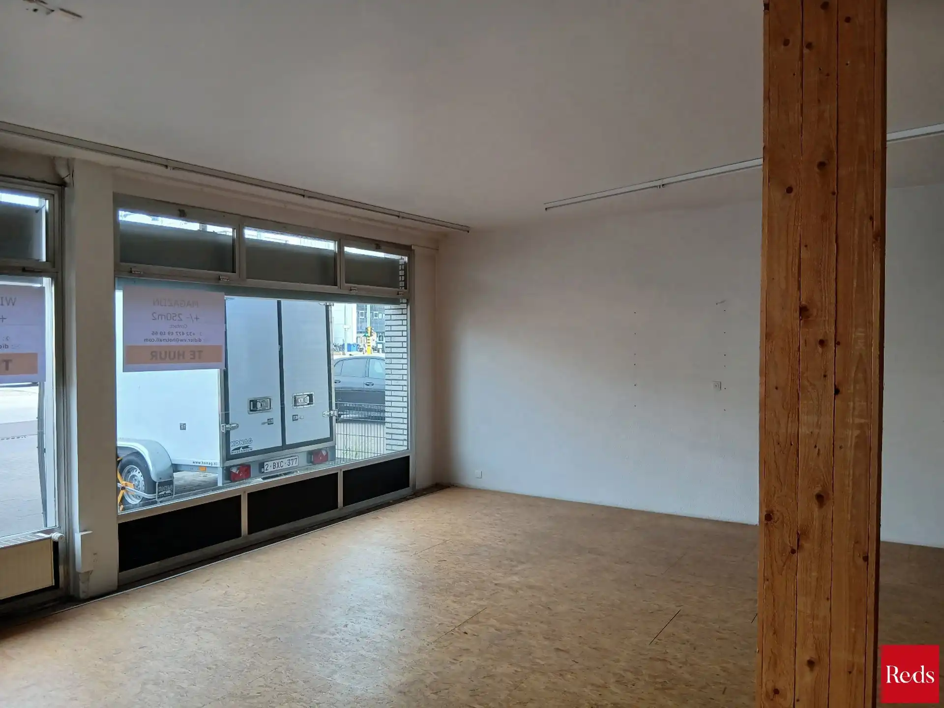 commercieel gelijkvloers op goede ligging ( 115m²) foto 6
