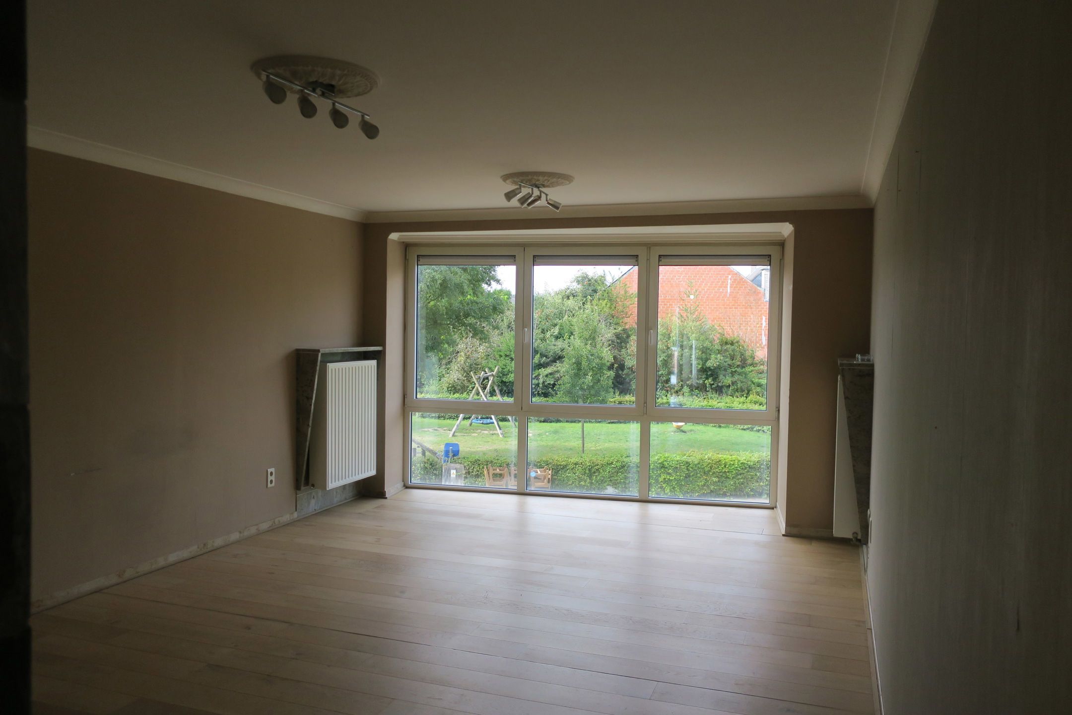 DUPLEX-APPARTEMENT MET 2 SLAAPKAMERS EN TERRAS foto 4