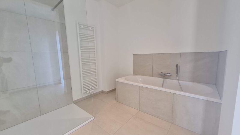 instapklaar 3 slaapkamer appartement met autostaanplaats foto 11