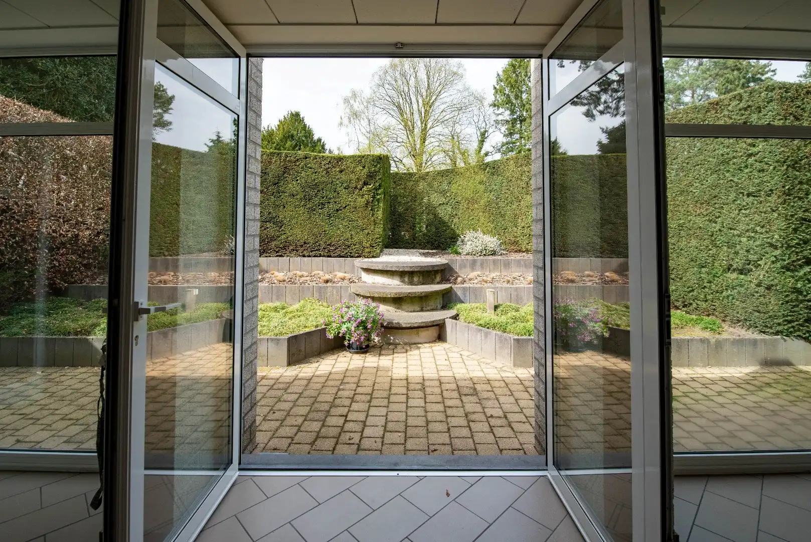 Veelzijdig Commercieel Gelijkvloers in de Dorpskern van Zandhoven foto 12