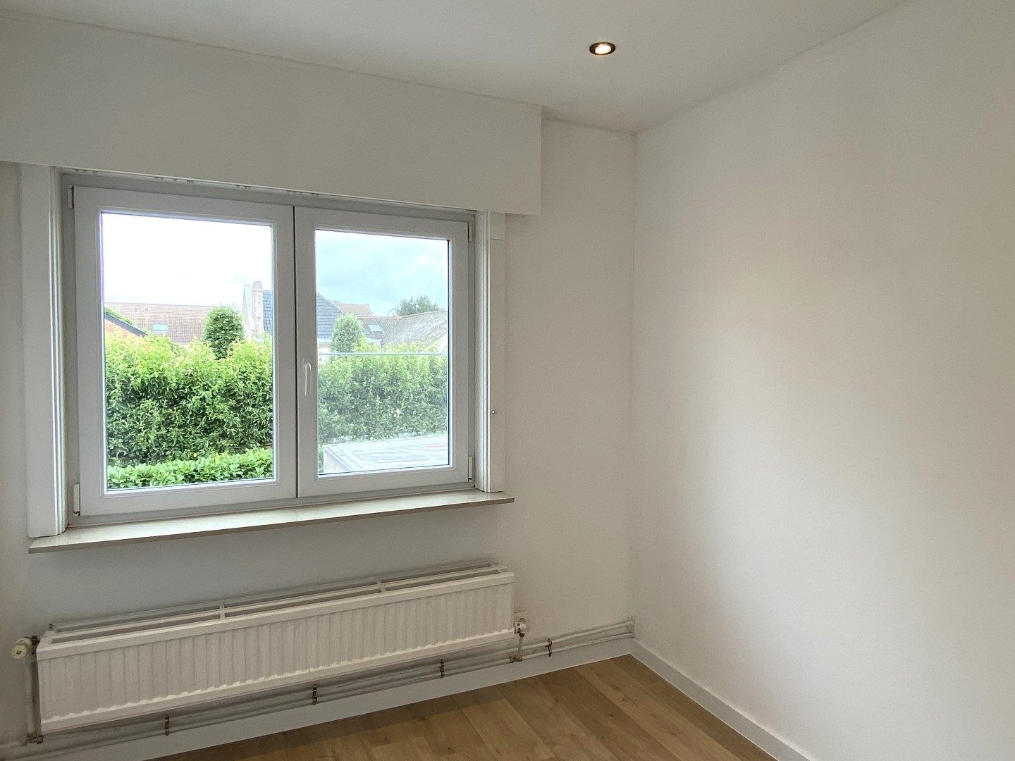 HALF OPEN WONING MET TUIN | 3 SLPKS | UITERST RUSTIGE LIGGING foto 11