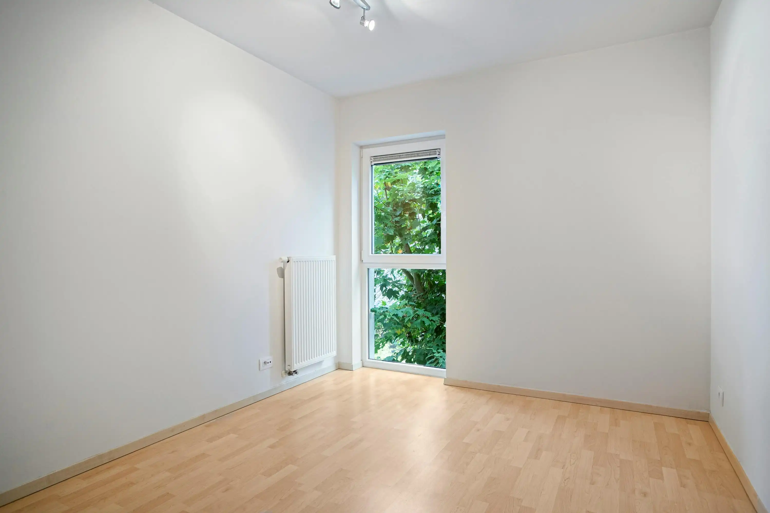 Instapklaar appartement met zonnig terras te koop in Rumbeke foto 10