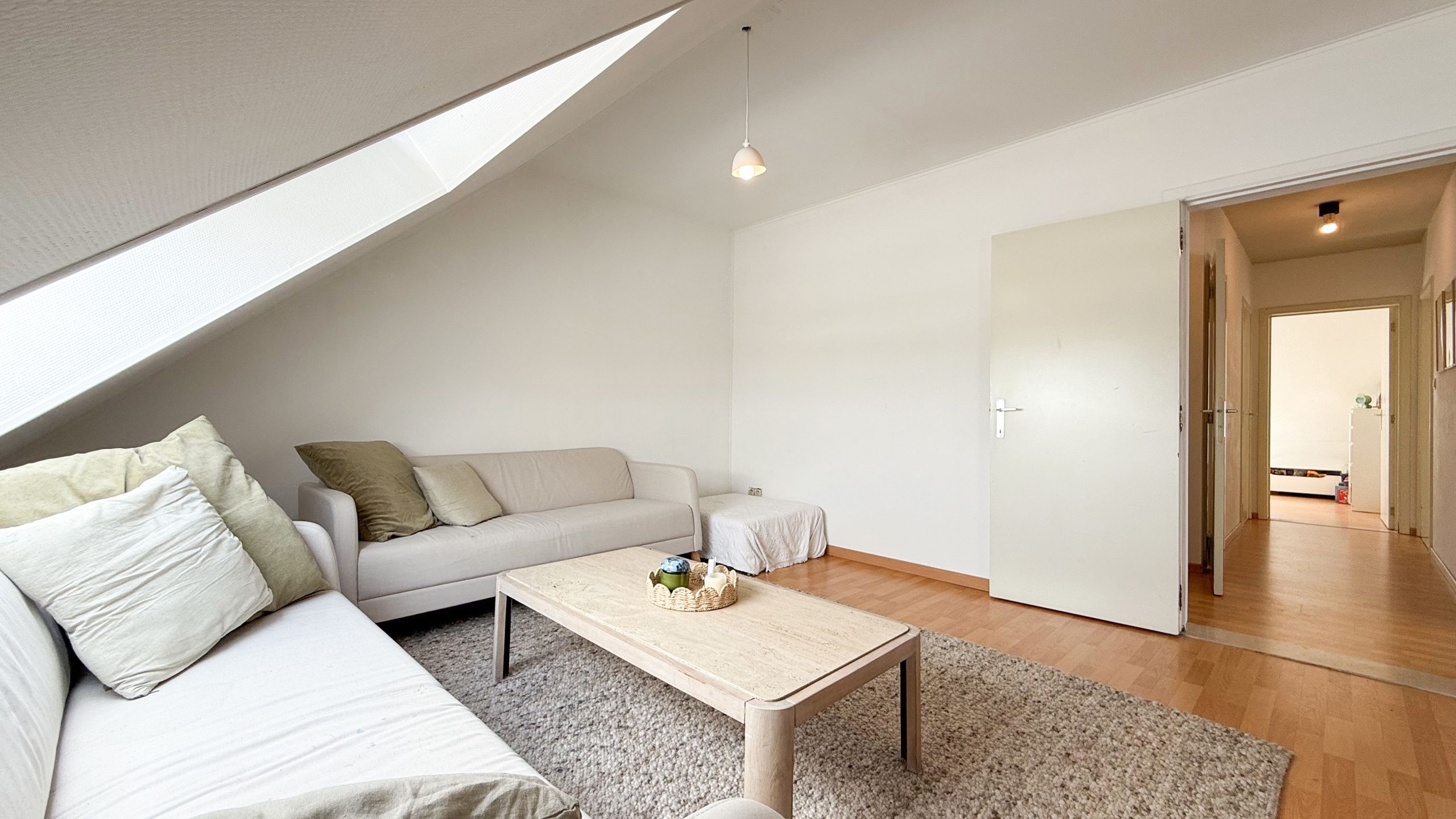 Instapklare appartement met praktische indeling in Zonhoven! foto 6