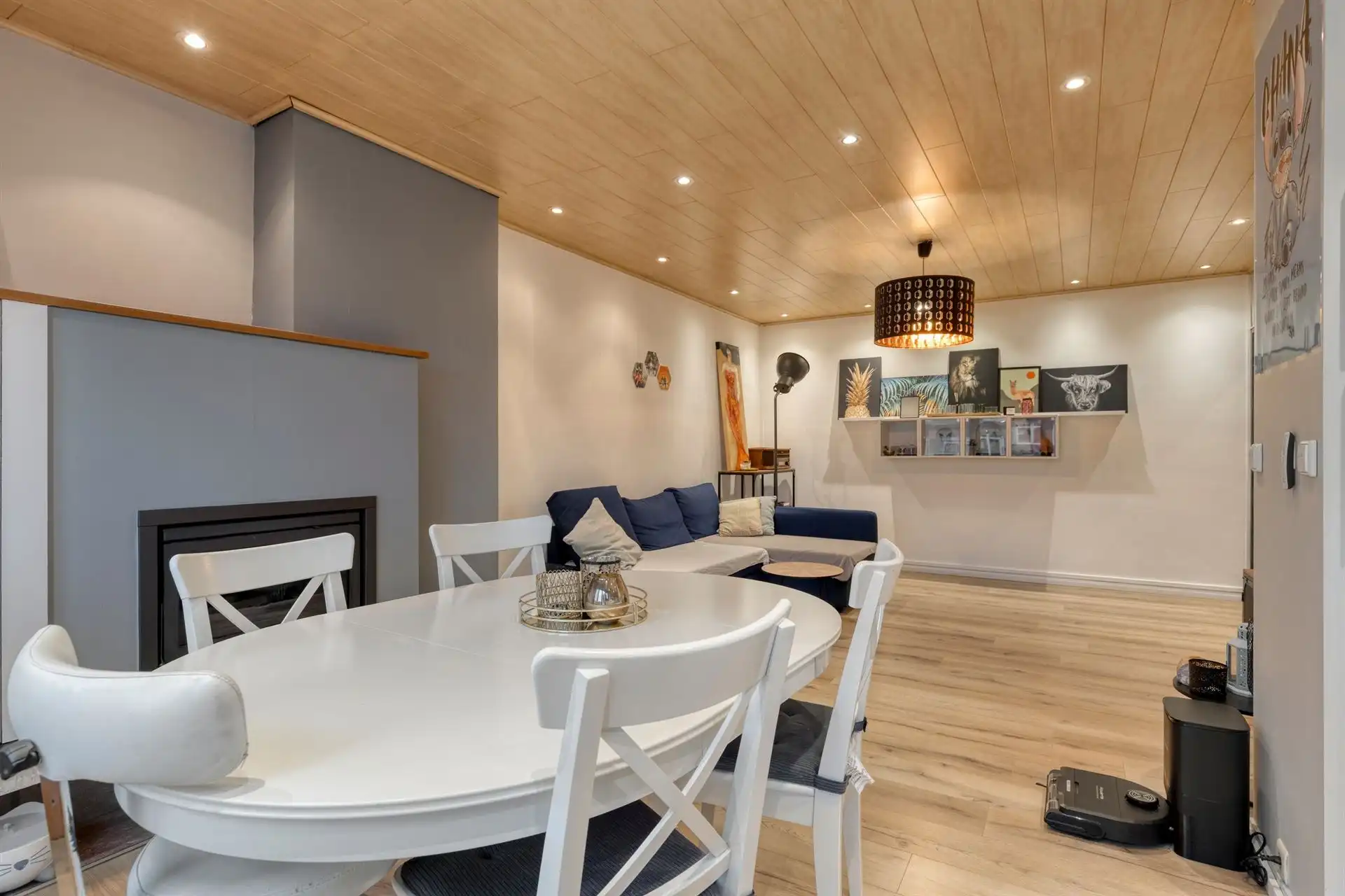 Instapklaar appartement van 78 m² met twee slpk's te Ekeren! foto 4