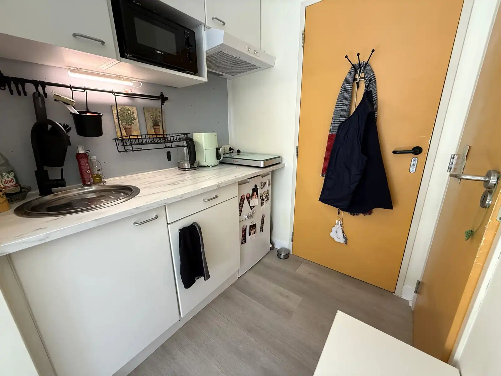 Leuke studentenstudio met parking -toplocatie centrum Leuven foto 4