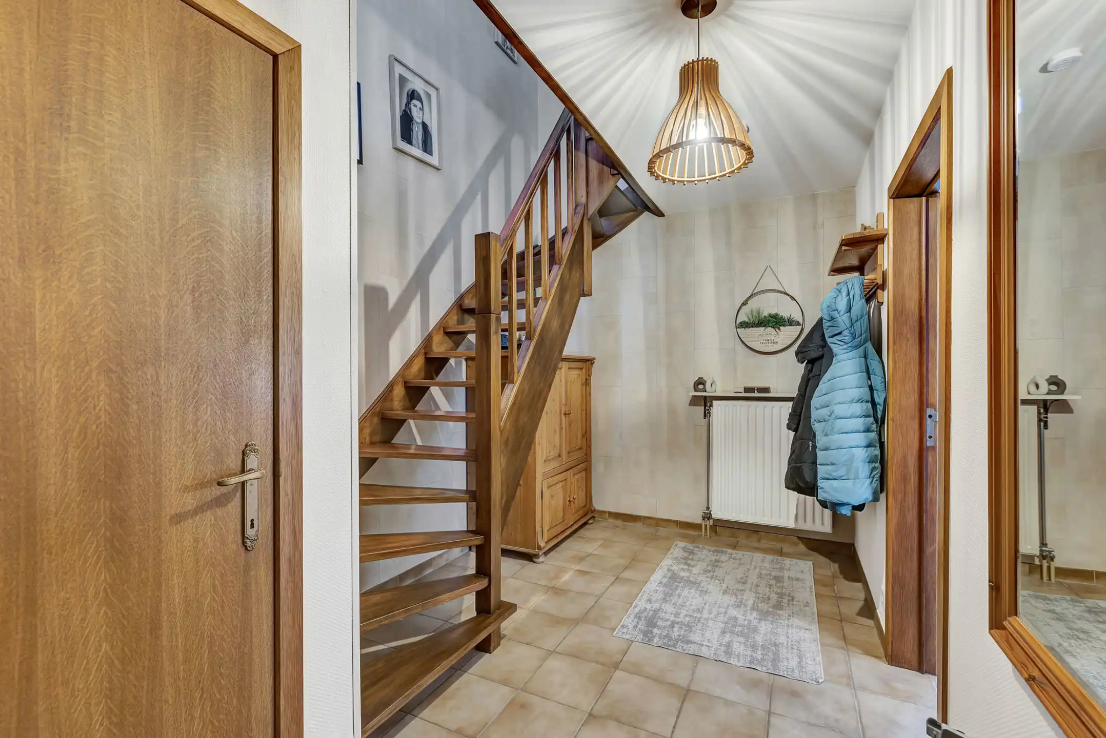 Instapklare HOB met 3 slaapkamers, garage en zonnige tuin foto 3