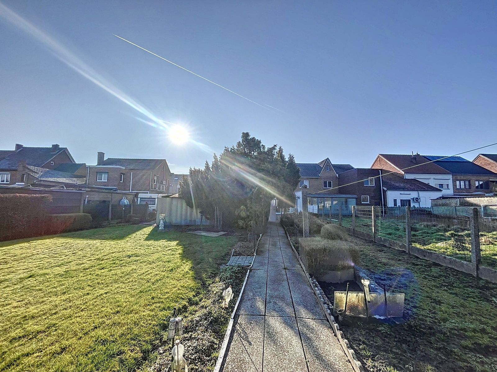 Halfopen bebouwing met 4 slpks - tuin en werkruimte foto 27
