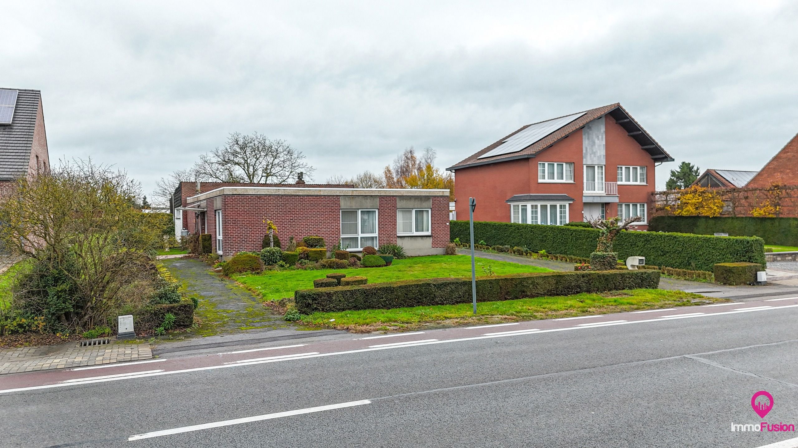 Bungalow met grote werkplaats en weide op 42 are in Alken foto 43
